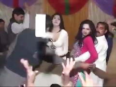 Pakistani Mujra Dancing